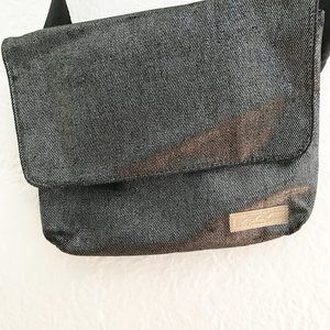 MAC shoulder bag